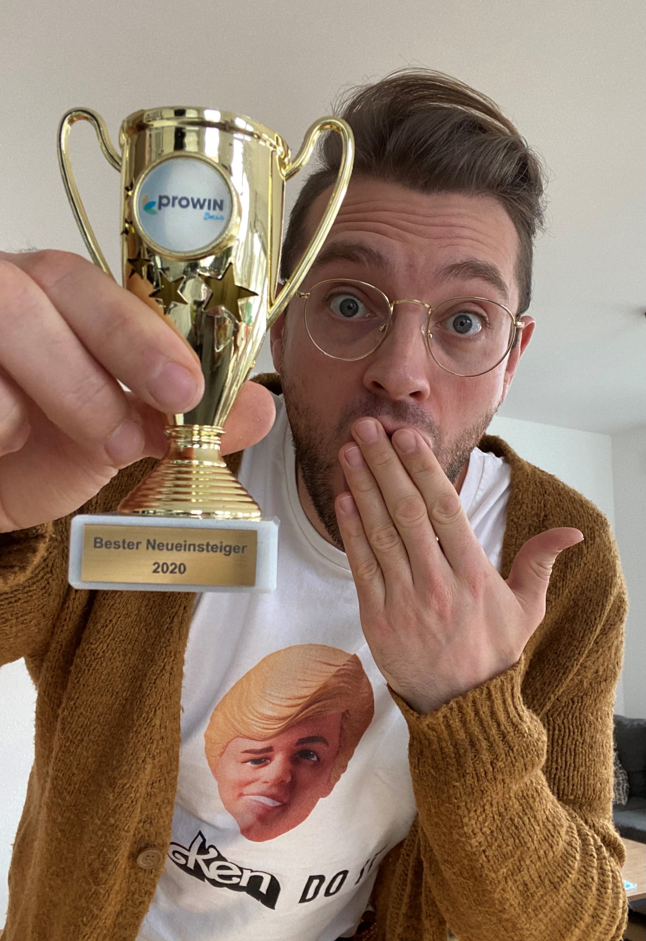 Pierro, Florian.jpg Pokal.jpg